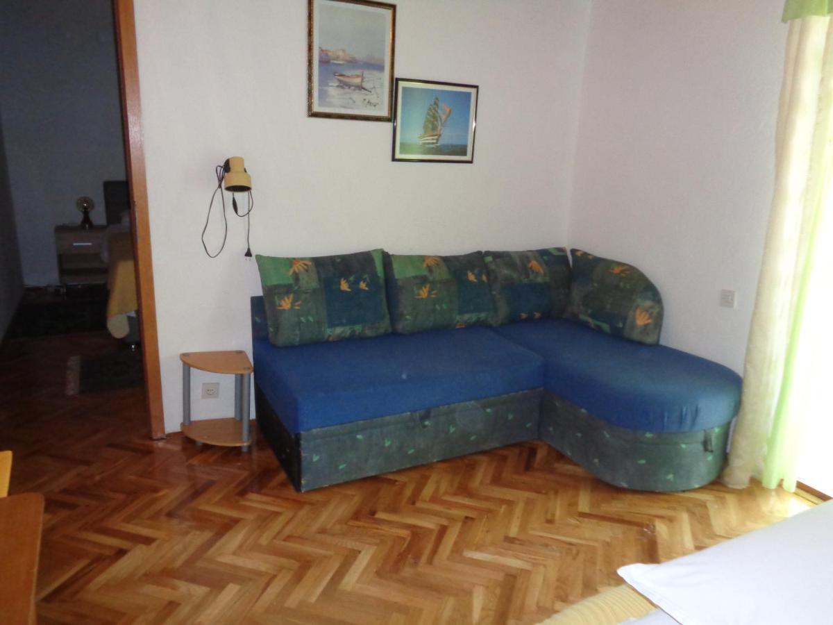 Pansion Danijela Hotell Rogoznica  Exteriör bild