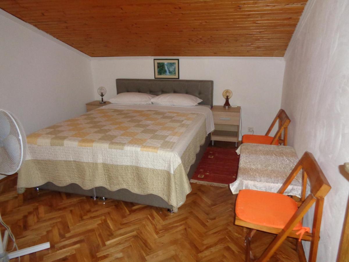 Pansion Danijela Hotell Rogoznica  Exteriör bild